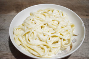 The linguini with alfredo was as simple as can be — al dente noodles with creamy, flavorful white sauce. 