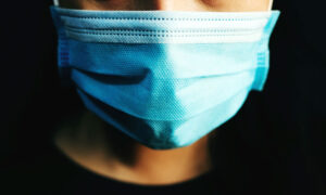 Read more about the article Banks Embrace Face Masks as Safety Measure Despite Challenges
